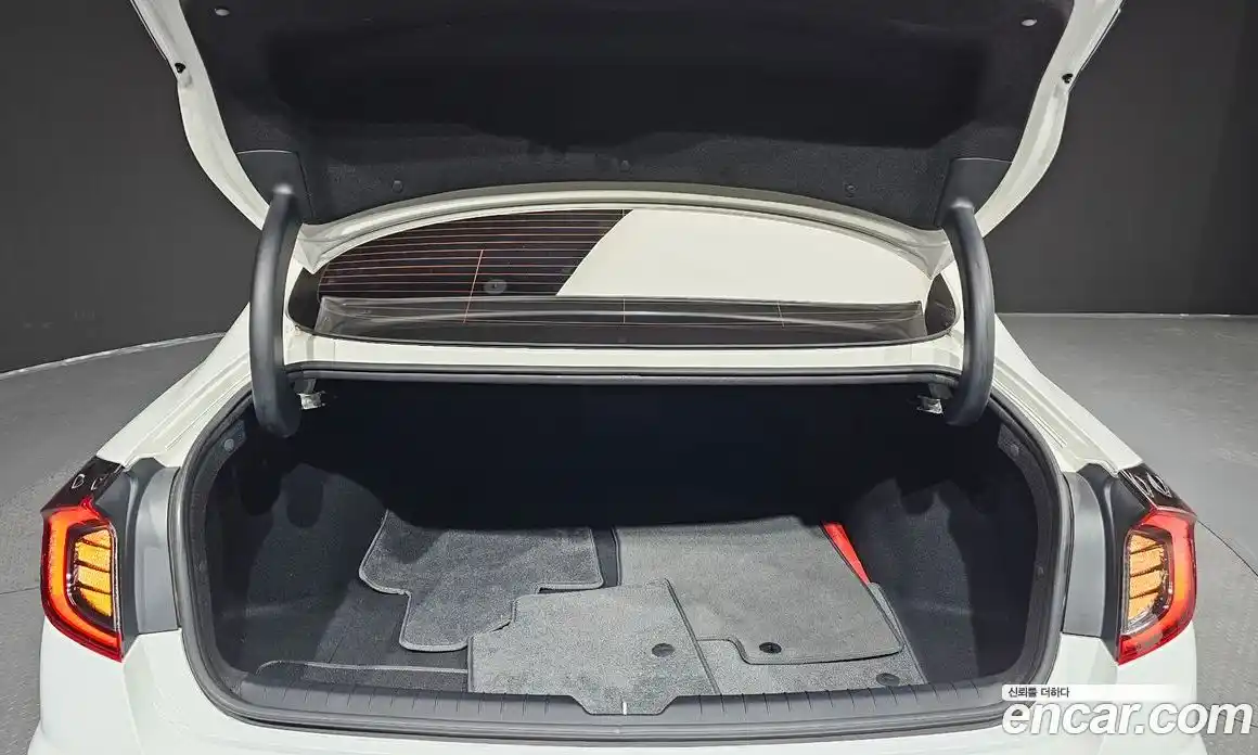 Hyundai Sonata 2021 2.0 Автомат в Москве № 530761, фото 20