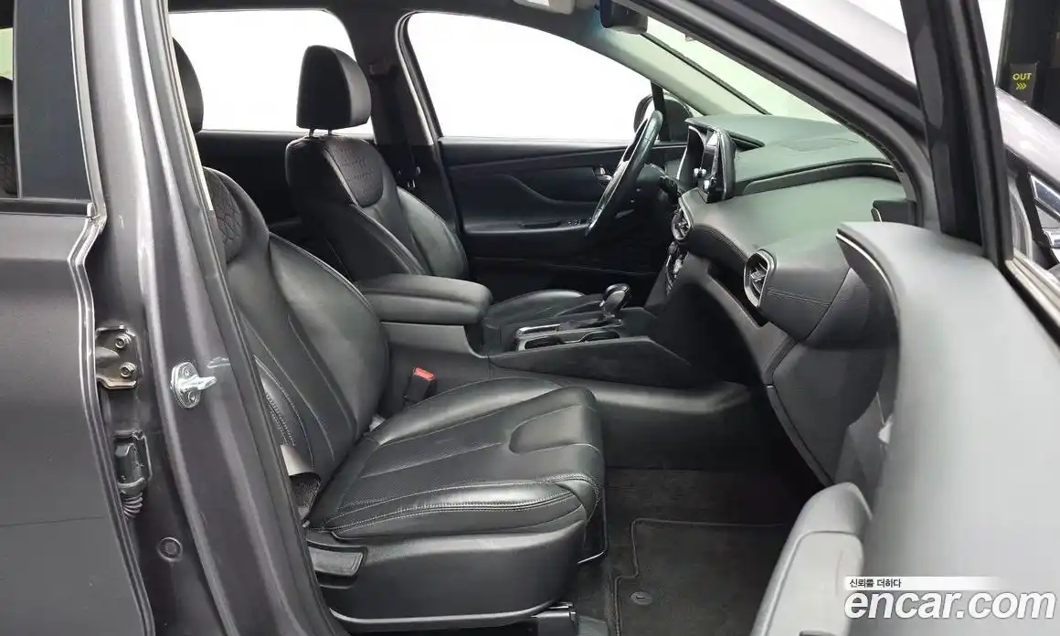 Hyundai Santa Fe 2020 2.0 Автомат в Москве № 530936, фото 11