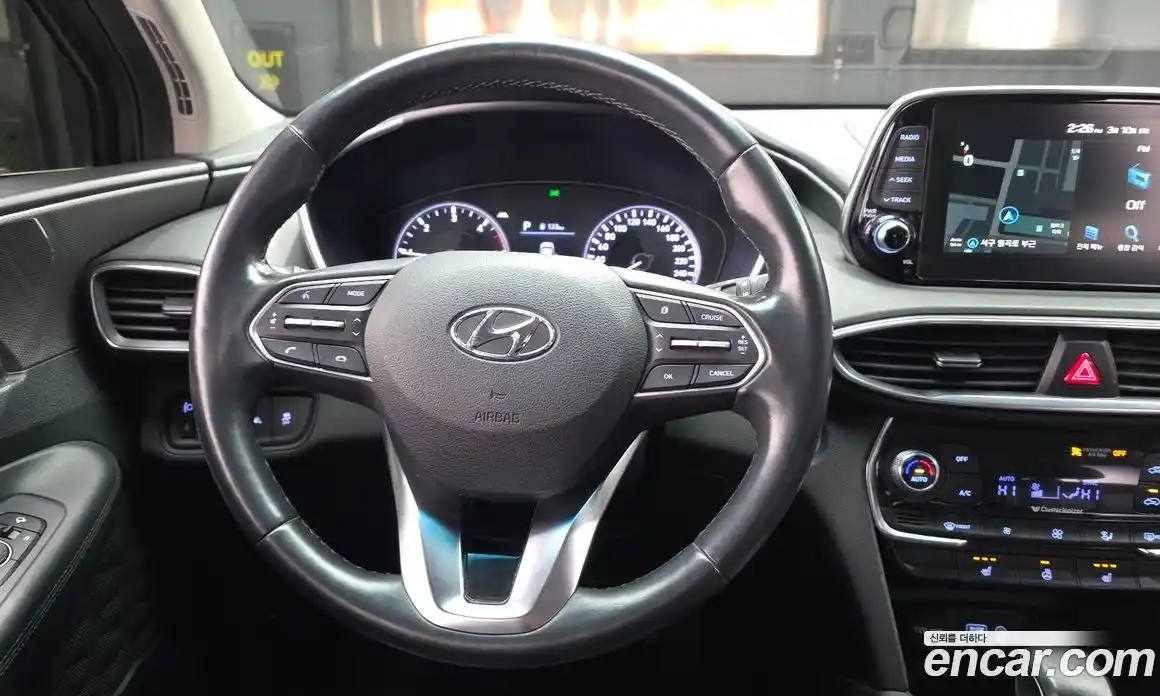 Hyundai Santa Fe 2020 2.0 Автомат в Москве № 530936, фото 13