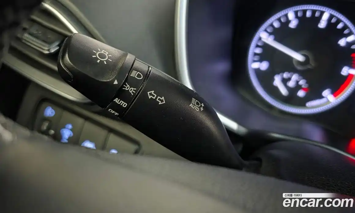 Hyundai Santa Fe 2020 2.0 Автомат в Москве № 530936, фото 17