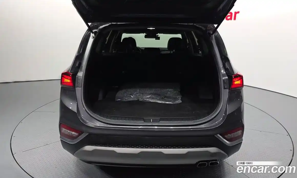 Hyundai Santa Fe 2020 2.0 Автомат в Москве № 530936, фото 20