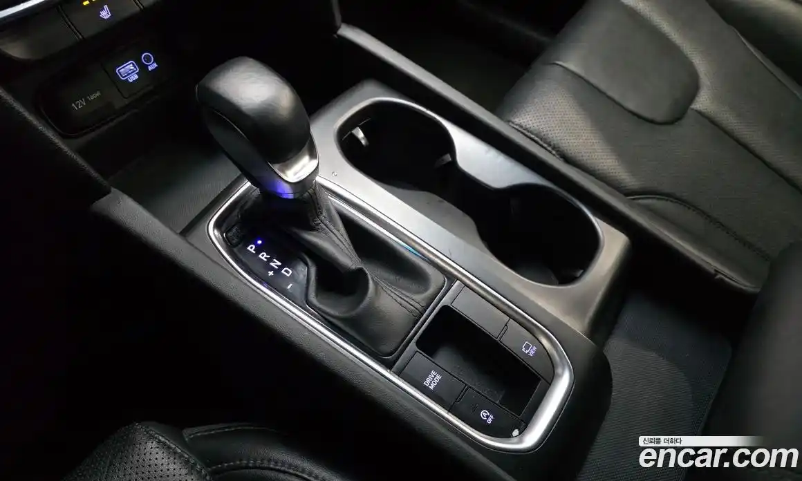 Hyundai Santa Fe 2020 2.0 Автомат в Москве № 530936, фото 9