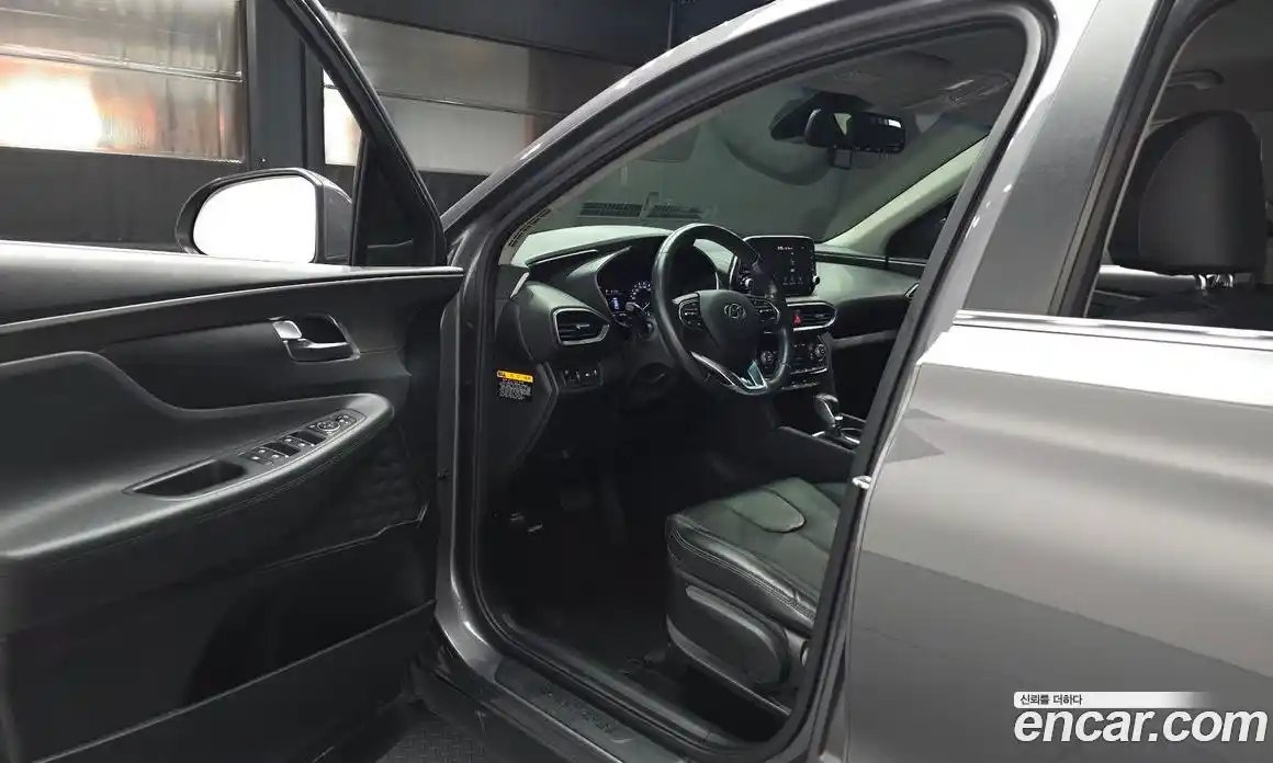 Hyundai Santa Fe 2020 2.0 Автомат в Москве № 530936, фото 10