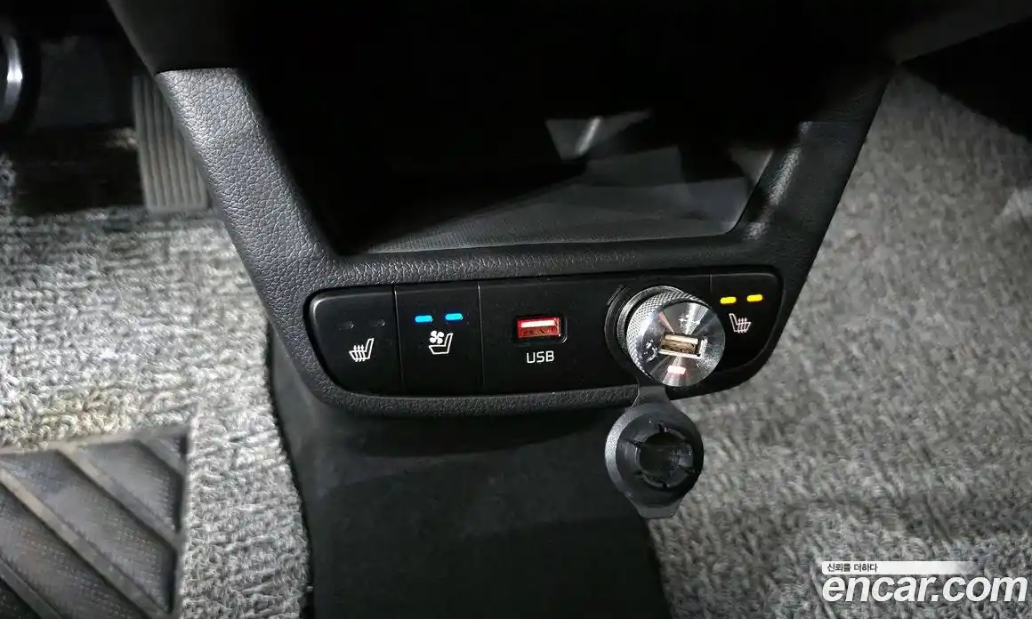 Kia Ray 2024 1.0 Автомат в Москве № 531820, фото 17