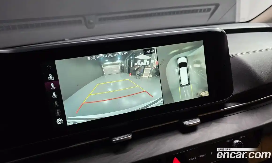 Kia Canival 2023 3.5 Автомат в Москве № 533865, фото 14