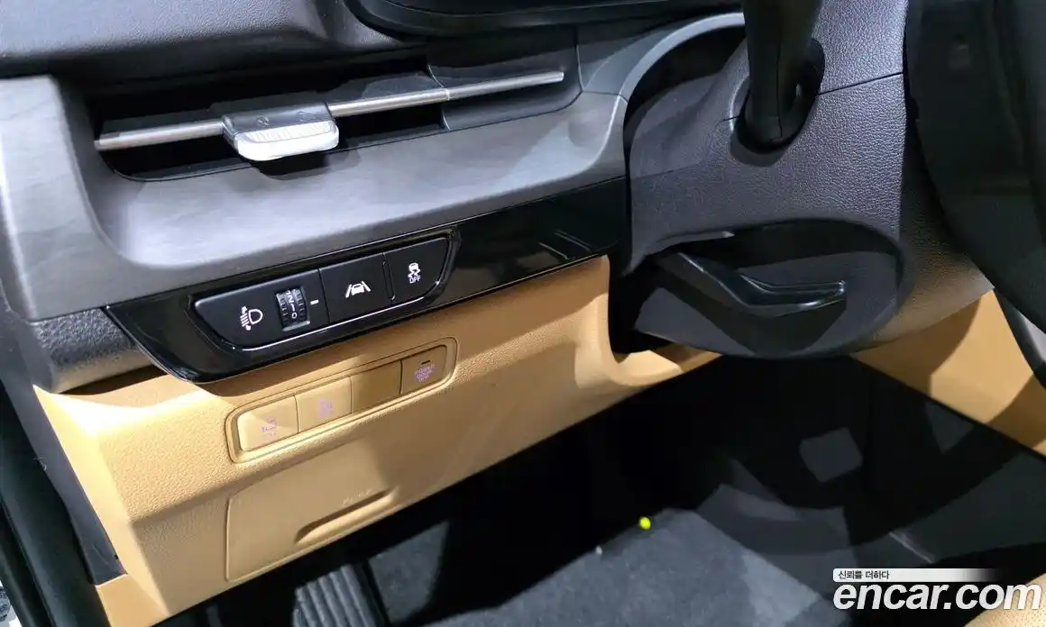 Kia Canival 2023 3.5 Автомат в Москве № 533865, фото 18