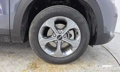 Kia Seltos 2023 2.0 Автомат в Москве № 534881, миниатюра 5