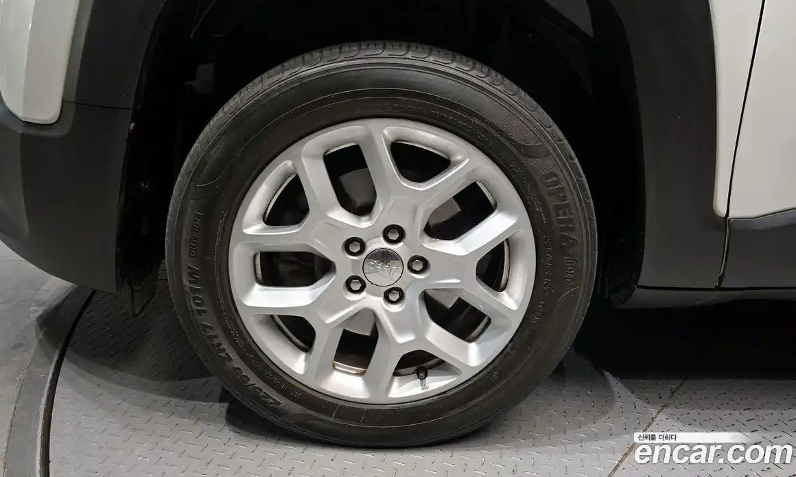 Jeep Renegade 2016 2.0 Автомат в Москве № 535106, фото 5