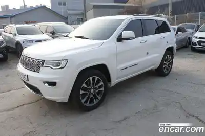Jeep Cherokee 2018 3.6 Автомат в Москве № 535309, миниатюра 2