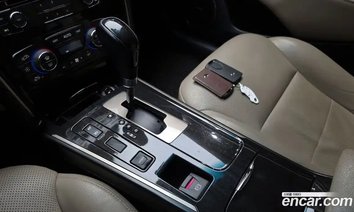 Renault SM7 2015 2.5 Автомат в Москве № 535966, фото 9