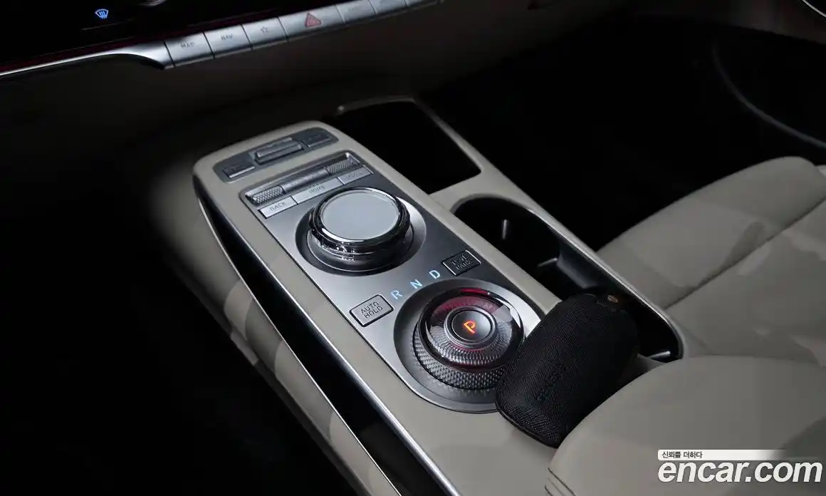 Genesis GV70 2021 2.5 Автомат в Москве № 536617, фото 9