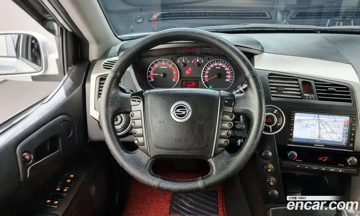 SsangYong Korando 2013 2.0 Автомат в Москве № 539172, фото 13