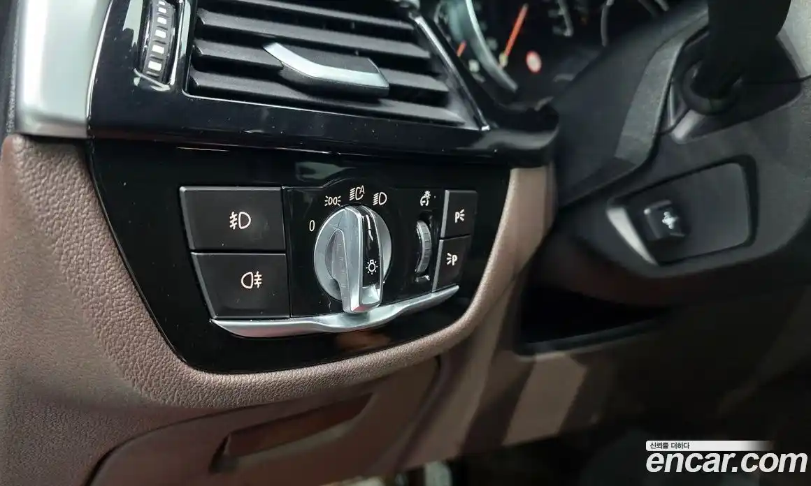 BMW 5-Series 2017 2.0 Автомат в Москве № 540810, фото 14