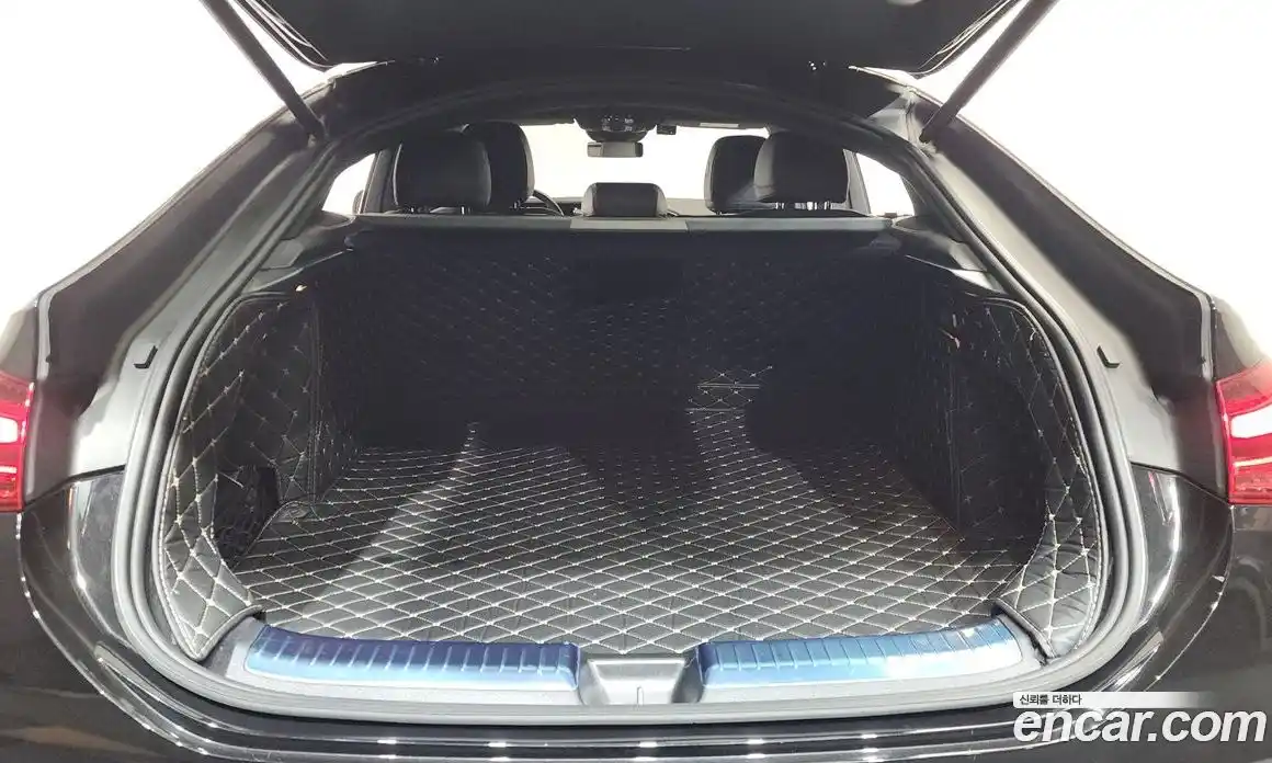 Mercedes-Benz GLE-Class 2024 3.0 Автомат в Москве № 541484, фото 20