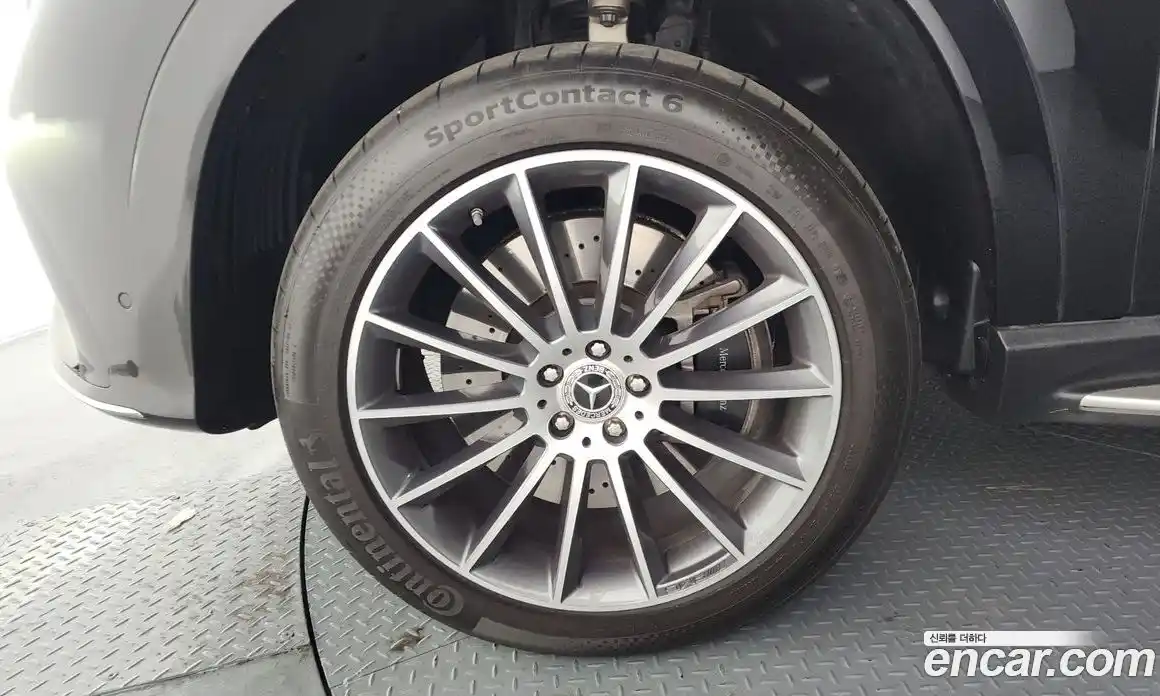 Mercedes-Benz GLE-Class 2024 3.0 Автомат в Москве № 541484, фото 5