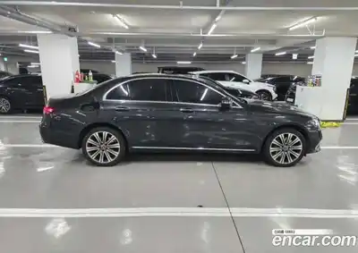 Mercedes-Benz E-Class 2023 2.0 Автомат в Москве № 542652, миниатюра 11