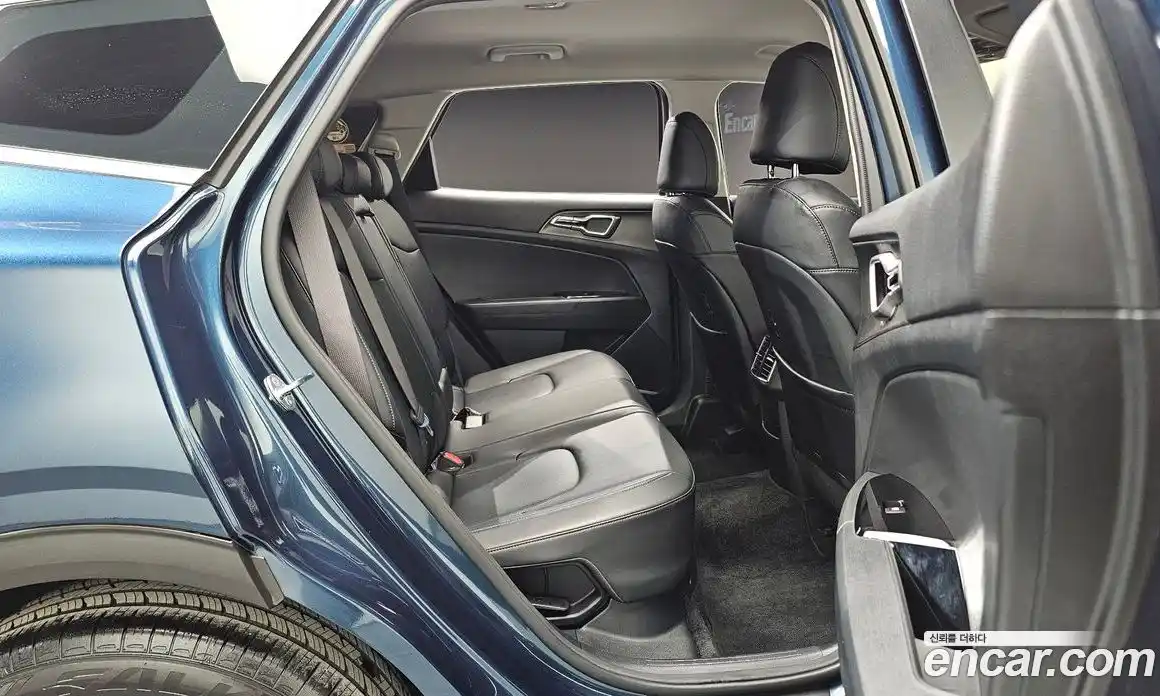 Kia Sportage 2023 1.6 Автомат в Москве № 54468, фото 13