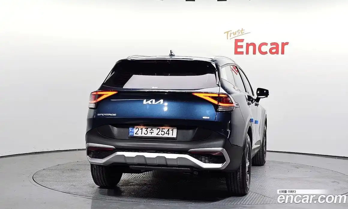 Kia Sportage 2023 1.6 Автомат в Москве № 54468, фото 4