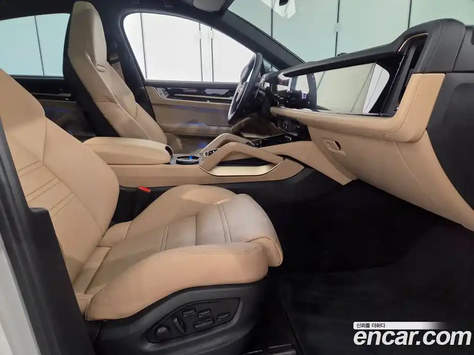 Porsche Cayenne 2024 3.0 Автомат в Москве № 545883, фото 7