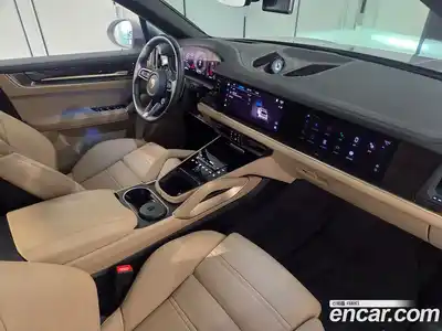 Porsche Cayenne 2024 3.0 Автомат в Москве № 545883, миниатюра 9