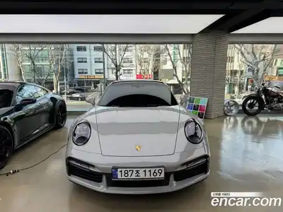 Porsche 911, 2023