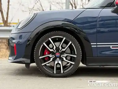 Mini Cooper 2025 2.0 Автомат в Москве № 546696, миниатюра 7