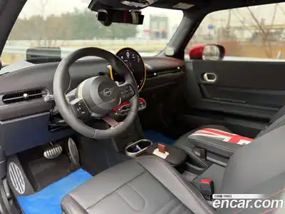 Mini Cooper 2025 2.0 Автомат в Москве № 546696, миниатюра 8