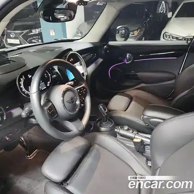 Mini Cooper 2024 1.5 Автомат в Москве № 546723, миниатюра 12