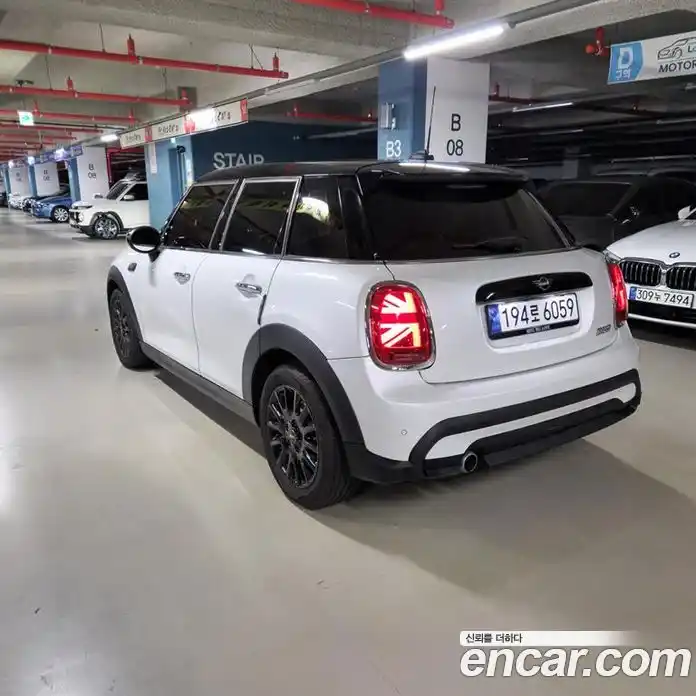 Mini Cooper 2024 1.5 Автомат в Москве № 546723, фото 3