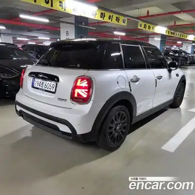 Mini Cooper 2024 1.5 Автомат в Москве № 546723, миниатюра 5