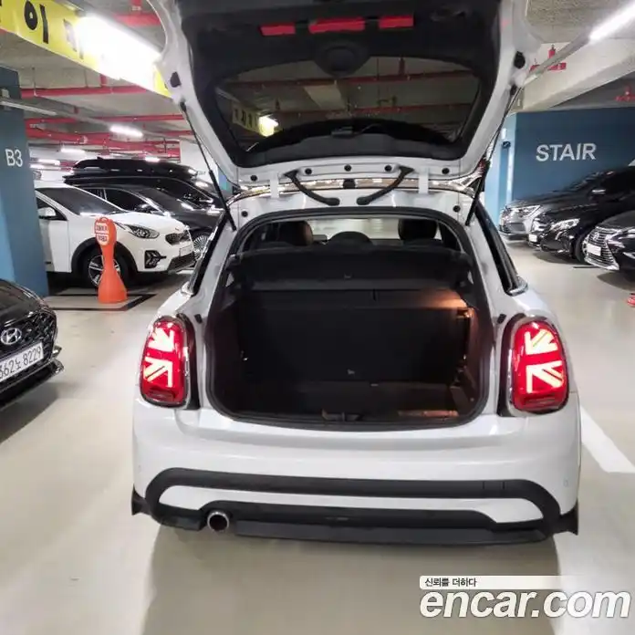 Mini Cooper 2024 1.5 Автомат в Москве № 546723, фото 7