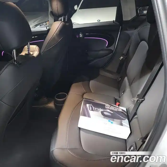 Mini Cooper 2024 1.5 Автомат в Москве № 546723, фото 8