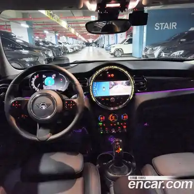 Mini Cooper 2024 1.5 Автомат в Москве № 546723, миниатюра 9