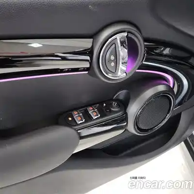 Mini Cooper 2024 1.5 Автомат в Москве № 546723, миниатюра 10