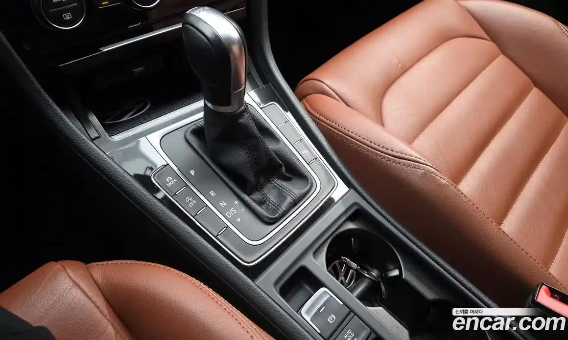 Volkswagen Golf 2016 2.0 Автомат в Москве № 547338, фото 9