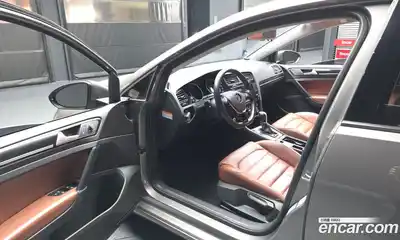 Volkswagen Golf 2016 2.0 Автомат в Москве № 547338, миниатюра 10