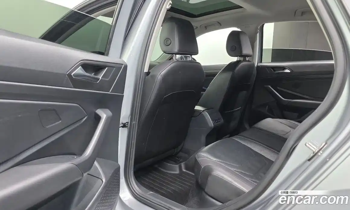 Volkswagen Jetta 2021 1.4 Автомат в Москве № 547364, фото 17