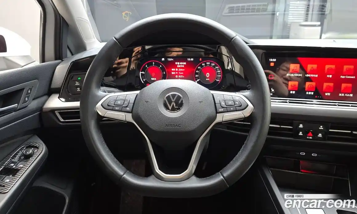 Volkswagen Golf 2022 2.0 Автомат в Москве № 547404, фото 13