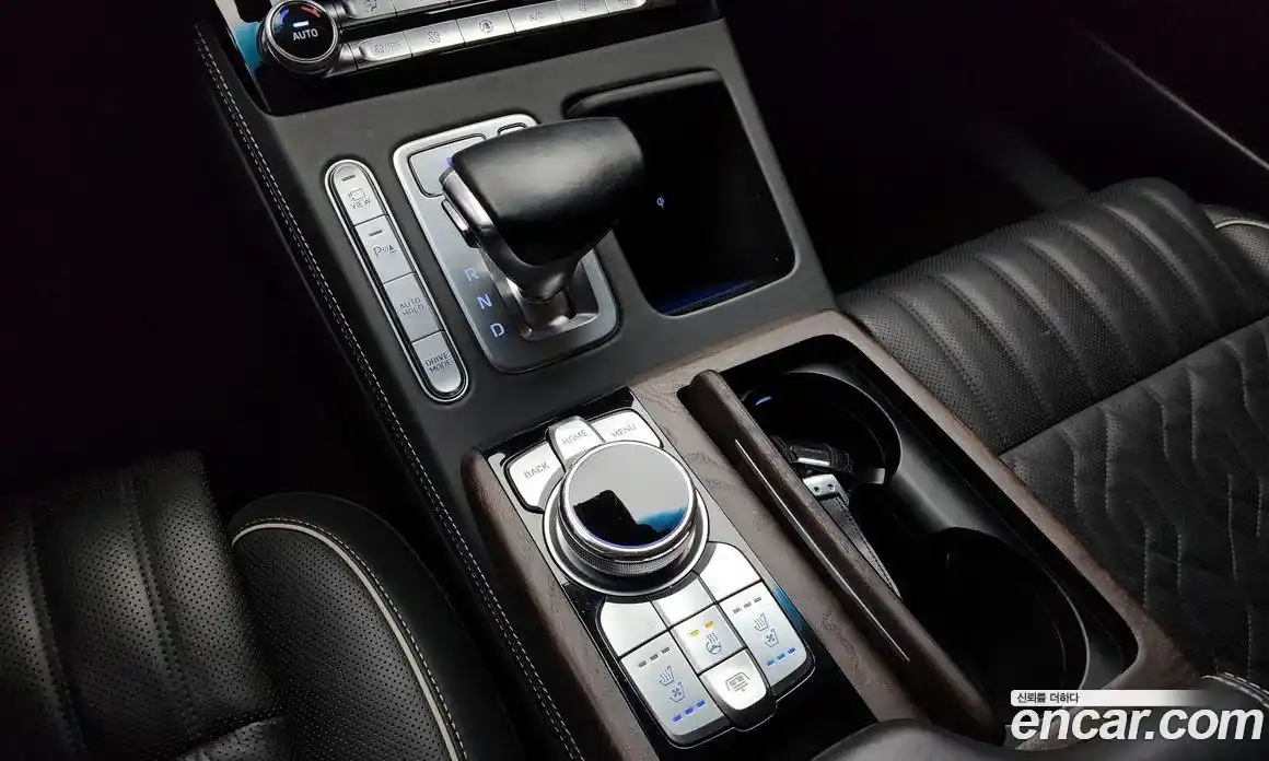 Genesis G90 2019 5.0 Автомат в Москве № 56496, фото 1