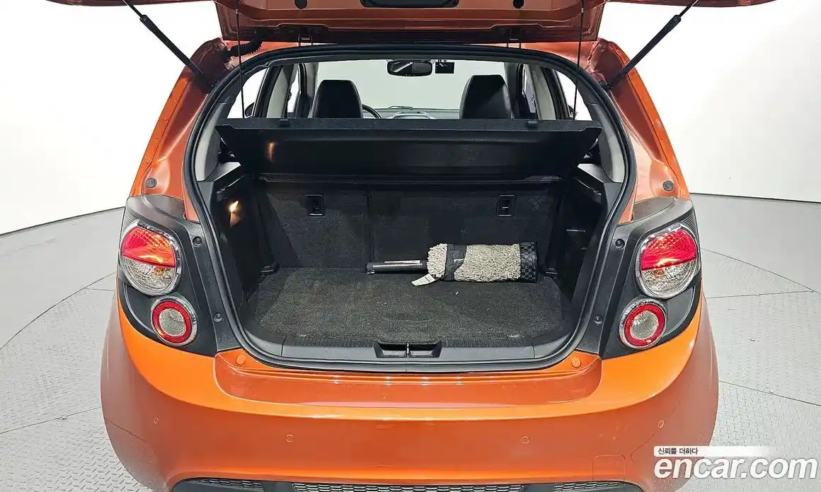 Chevrolet Aveo 2015 1.4 Автомат в Москве № 59630, фото 17