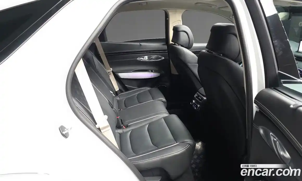 Genesis GV70 2022 0.1 Автомат в Москве № 79485, фото 18