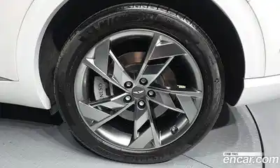 Genesis GV70 2022 0.1 Автомат в Москве № 79485, миниатюра 2