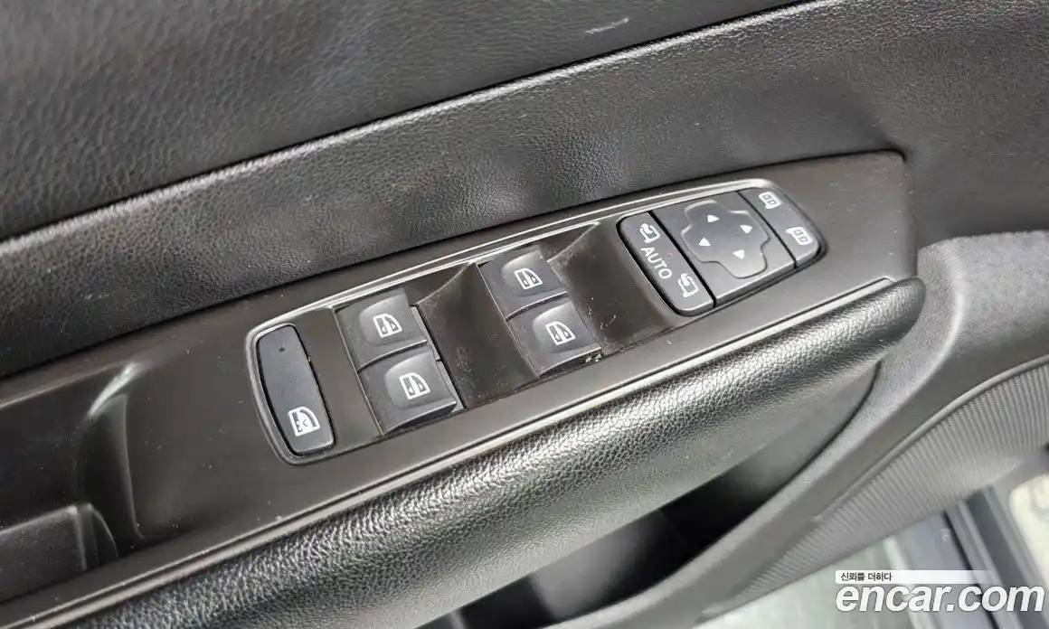 Renault SM6 2017 2.0 Автомат в Москве № 106384, фото 17