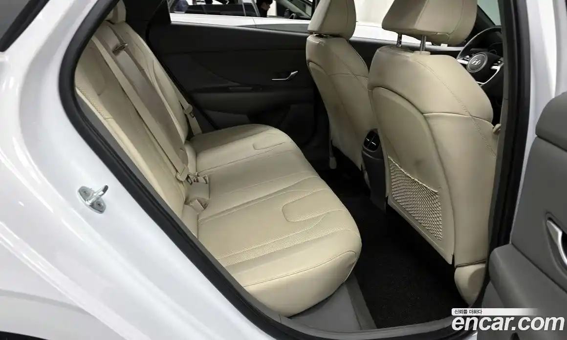 Hyundai Avante 2023 1.6 Автомат в Москве № 109233, фото 12