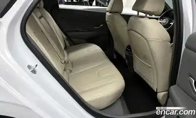 Hyundai Avante 2023 1.6 Автомат в Москве № 109233, миниатюра 12