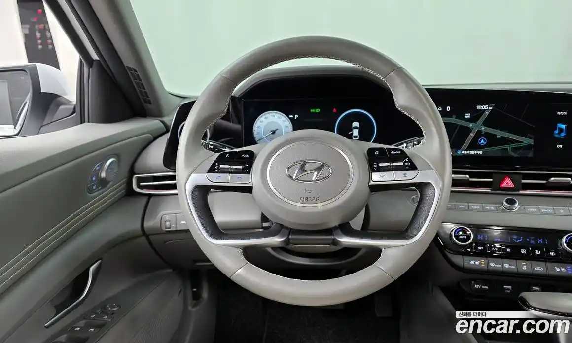 Hyundai Avante 2023 1.6 Автомат в Москве № 109233, фото 13