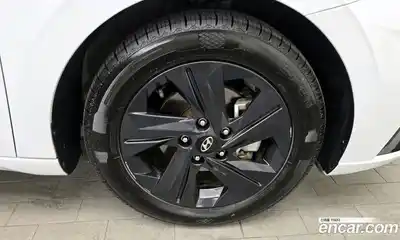 Hyundai Avante 2023 1.6 Автомат в Москве № 109233, миниатюра 5