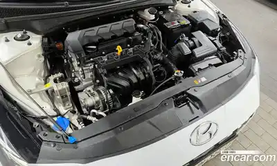 Hyundai Avante 2023 1.6 Автомат в Москве № 109233, миниатюра 6