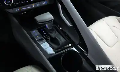 Hyundai Avante 2023 1.6 Автомат в Москве № 109233, миниатюра 9