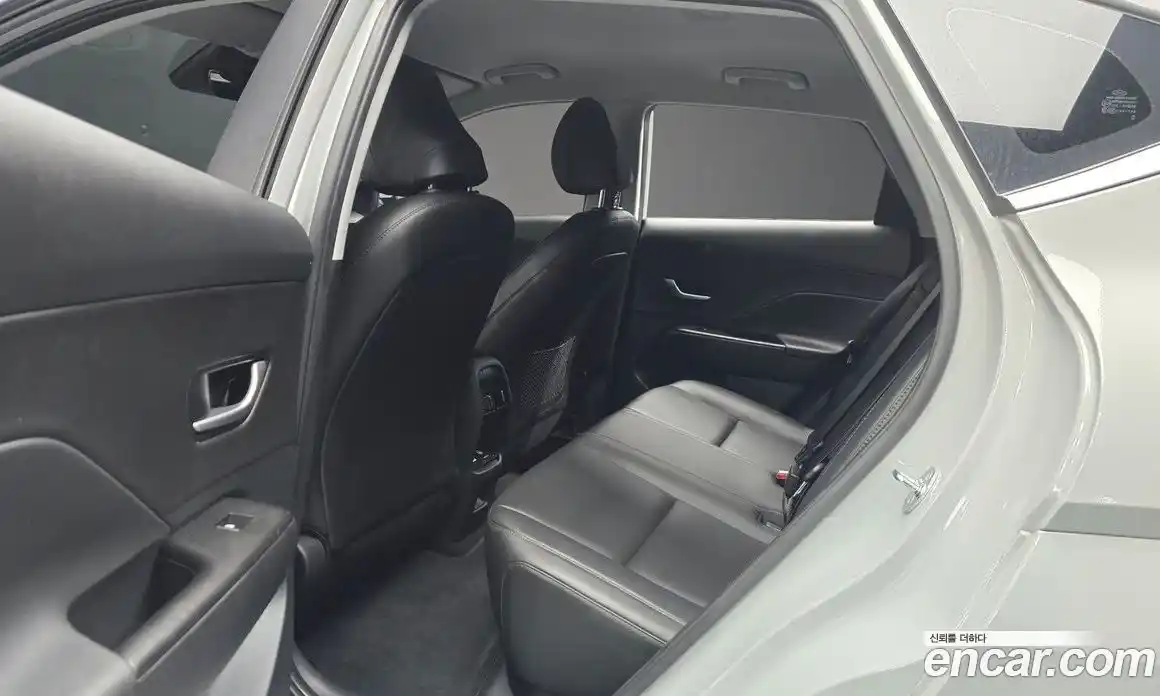 Hyundai Kona 2023 0.2 Автомат в Москве № 112044, фото 4